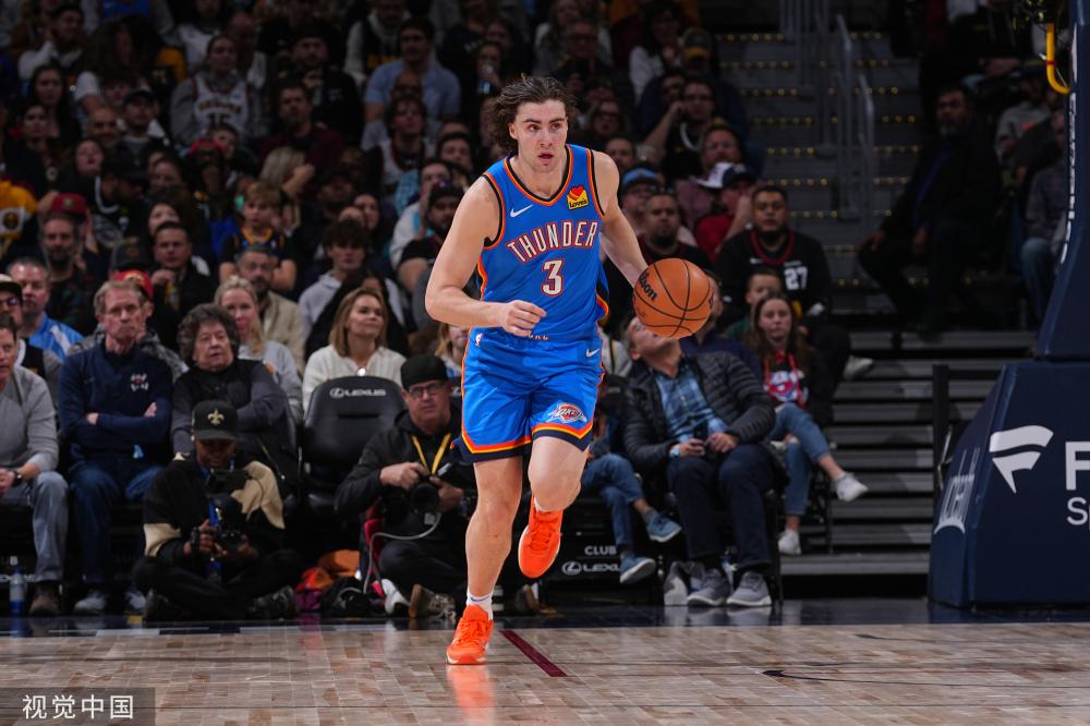 之间默契的 之间默契的